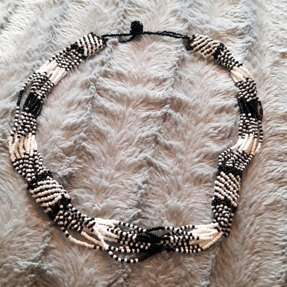 Jewelry - BLACK and white tribal bead necklace
